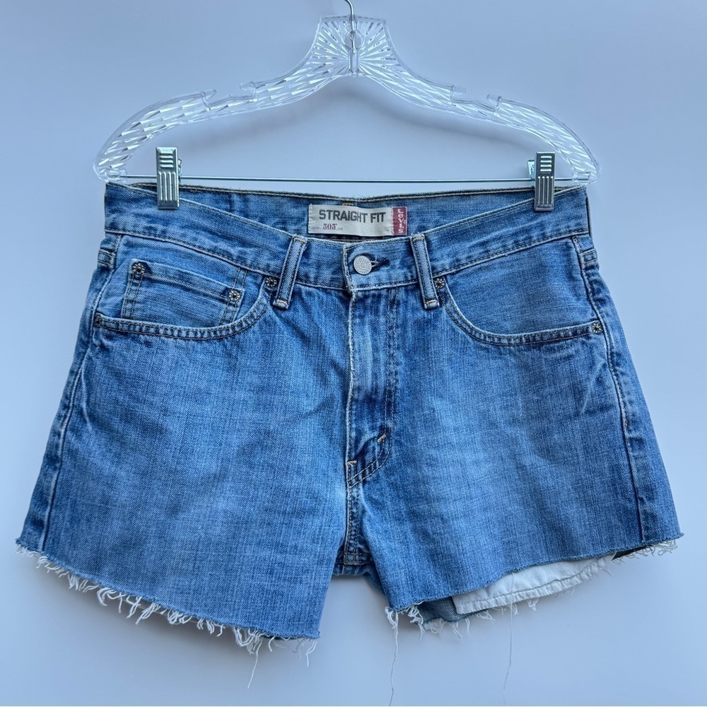 NWT Levi’s Straight Fit 505 Repaired Vintage Jean Cut Off Raw Hem Shorts Size 31